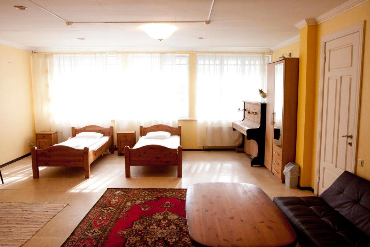 Sun Shine Apartments Jūrkalne Kültér fotó